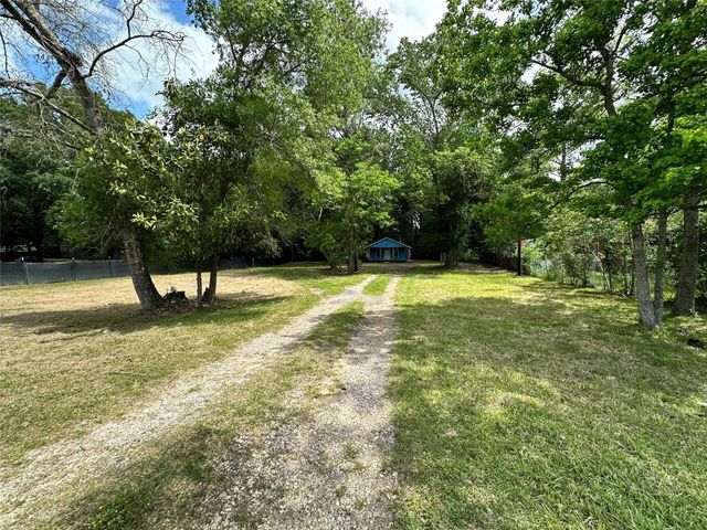 12462 Main Street, Chester, TX 75936