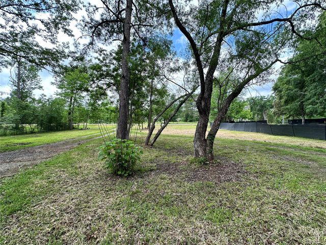 12462 Main Street, Chester, TX 75936