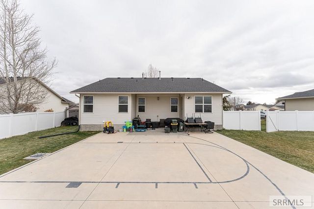 2345 Chaparro Lane, Blackfoot, ID 83221