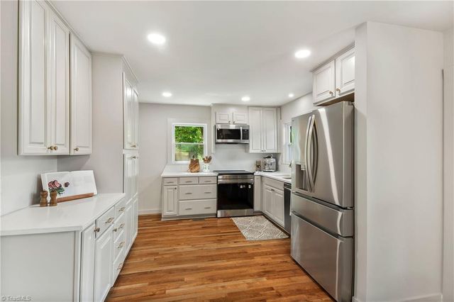 307 Wayside Drive, Winston-salem, NC 27107