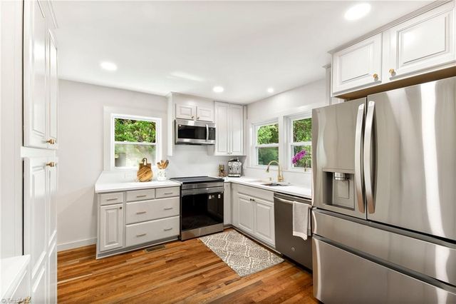 307 Wayside Drive, Winston-salem, NC 27107