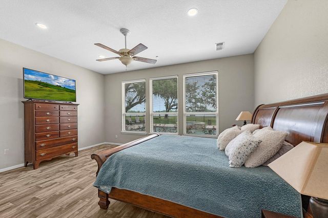 814 Sunset Trail, Angleton, TX 77515