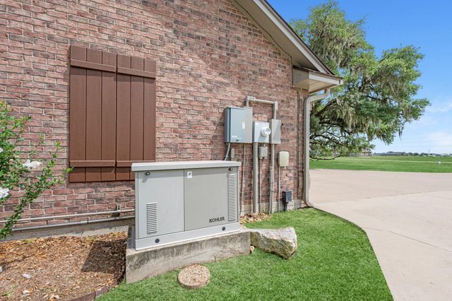 814 Sunset Trail, Angleton, TX 77515