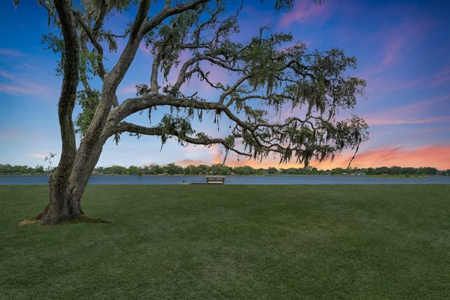 814 Sunset Trail, Angleton, TX 77515