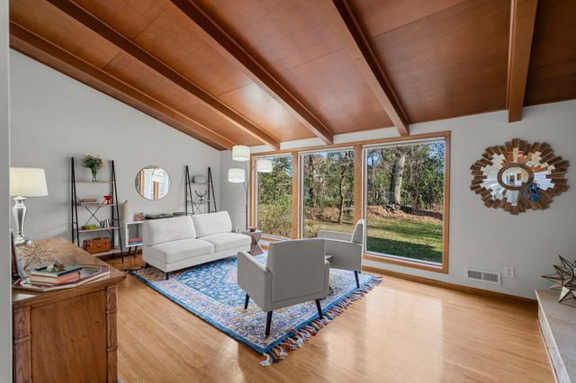 8125 Lea Road, Bloomington, MN 55438