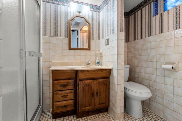 8125 Lea Road, Bloomington, MN 55438