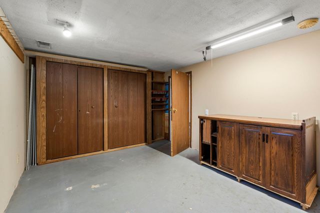 8125 Lea Road, Bloomington, MN 55438