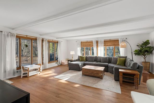 8125 Lea Road, Bloomington, MN 55438