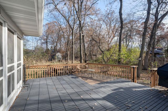 8125 Lea Road, Bloomington, MN 55438