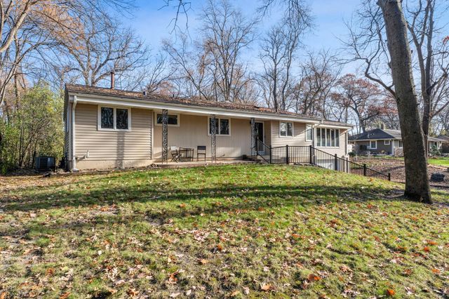 8125 Lea Road, Bloomington, MN 55438