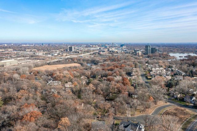 8125 Lea Road, Bloomington, MN 55438