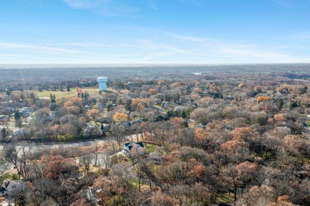 8125 Lea Road, Bloomington, MN 55438