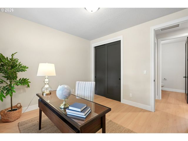 1400 Se River Forest Rd, Portland, OR 97267