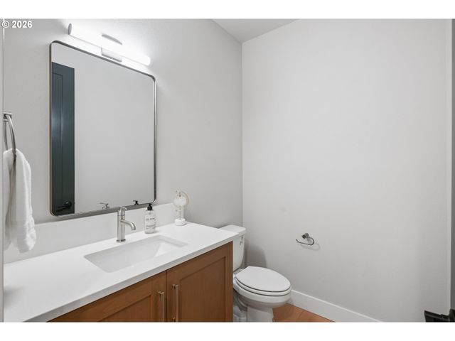 1400 Se River Forest Rd, Portland, OR 97267