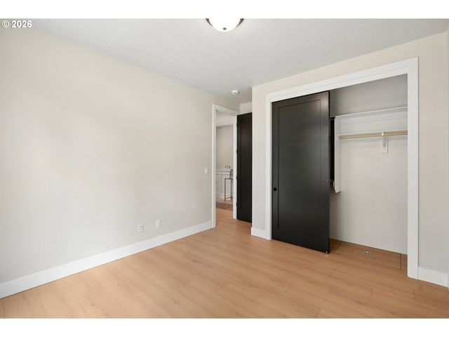 1400 Se River Forest Rd, Portland, OR 97267
