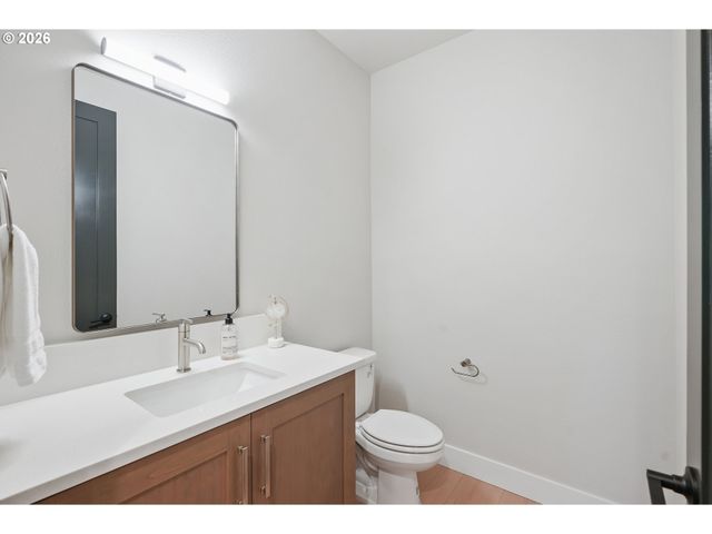 1400 Se River Forest Rd, Portland, OR 97267