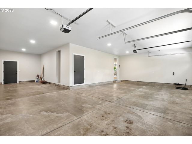1400 Se River Forest Rd, Portland, OR 97267