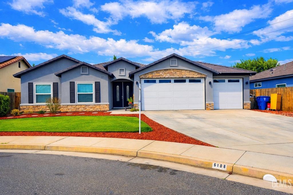 6106 Boden Place, Bakersfield, CA 93306