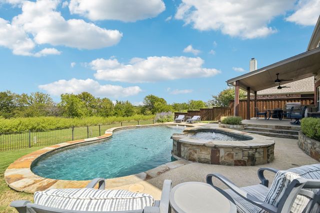 3913 Lakeside Drive, The Colony, TX 75056