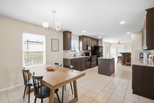 200 Live Oak Lane, Decatur, TX 76234