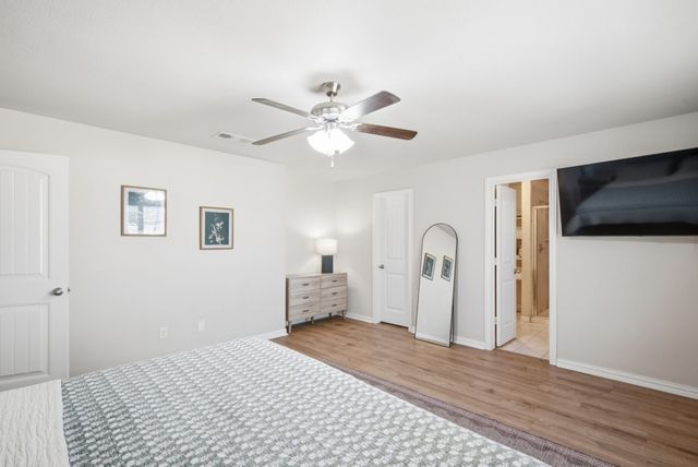200 Live Oak Lane, Decatur, TX 76234