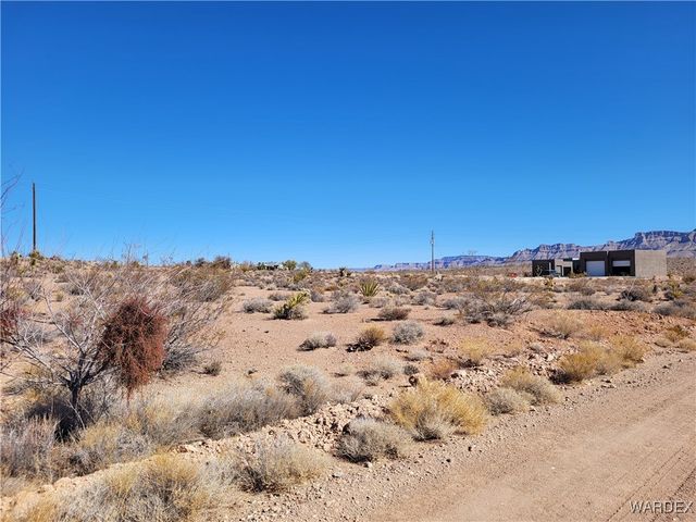 1365 E Dellenbaugh Drive, Meadview, AZ 86444