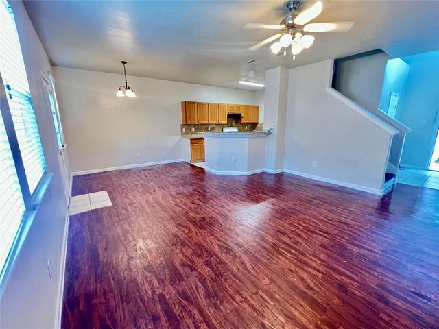 6026 Yorkglen Manor Lane, Houston, TX 77084