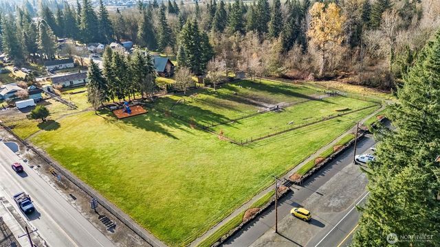 1595 Lockridge Loop E, Enumclaw, WA 98022
