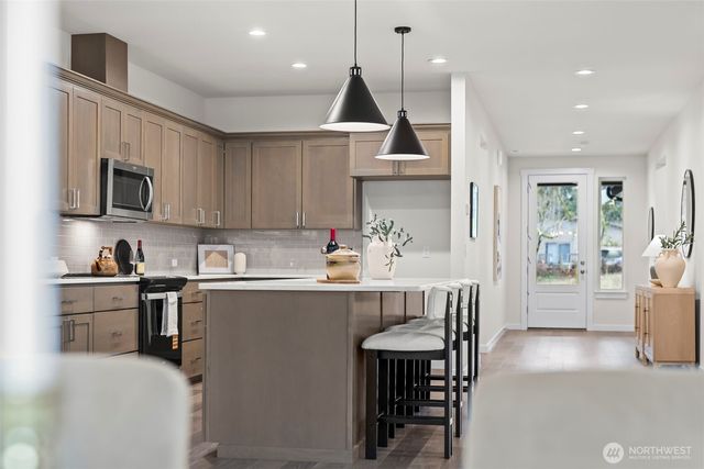 1595 Lockridge Loop E, Enumclaw, WA 98022