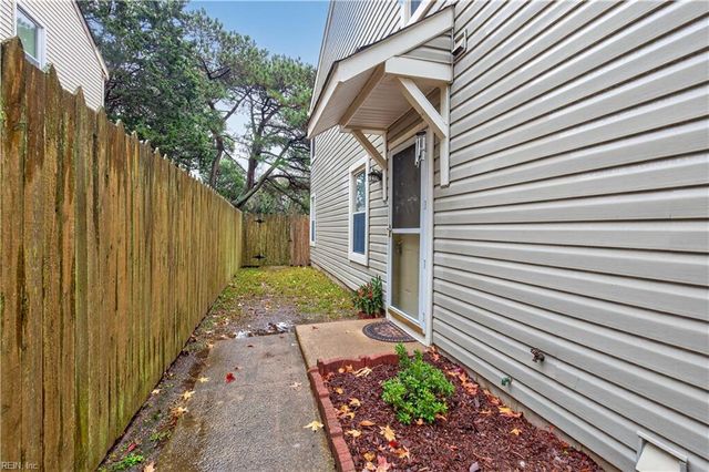 4521 Renwood CT, Virginia Beach, VA 23462