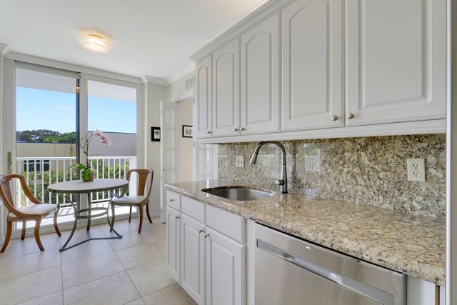 1801 S Flagler Drive 301, West Palm Beach, FL 33401