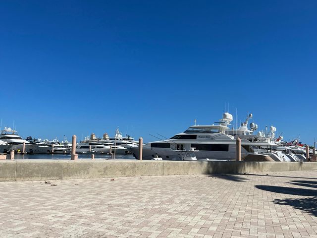 1801 S Flagler Drive 301, West Palm Beach, FL 33401