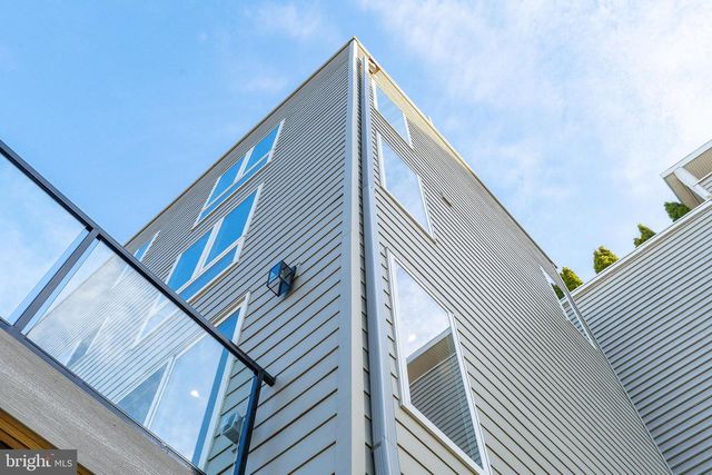 252 GATES ST, Philadelphia, PA 19128