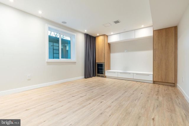 252 GATES ST, Philadelphia, PA 19128