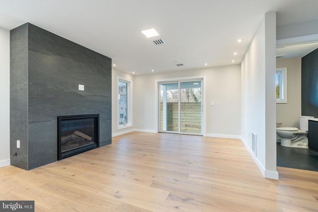 252 GATES ST, Philadelphia, PA 19128