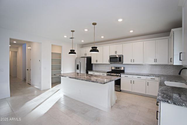 773 W Lark Drive, Queen Creek, AZ 85142