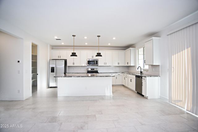 773 W Lark Drive, Queen Creek, AZ 85142
