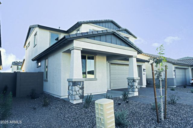 773 W Lark Drive, Queen Creek, AZ 85142