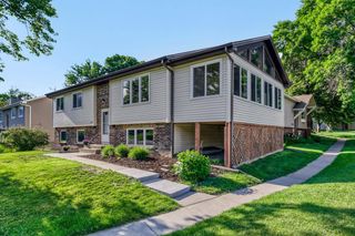 3458 Pilgrim Lane N, Plymouth, MN 55441