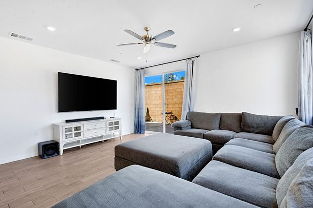 1150 Atlantica Drive S, Madera, CA 93636