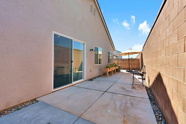 1150 Atlantica Drive S, Madera, CA 93636