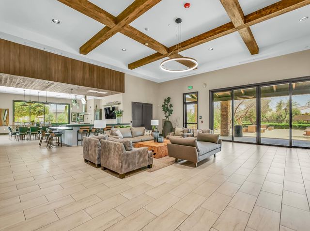 1150 Atlantica Drive S, Madera, CA 93636