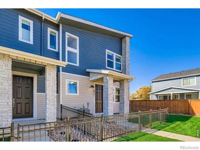 2841 Bear Springs Circle, Longmont, CO 80503