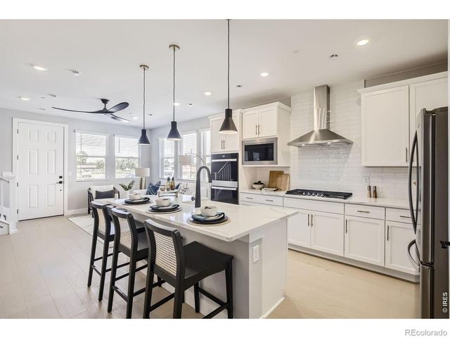 2841 Bear Springs Circle, Longmont, CO 80503