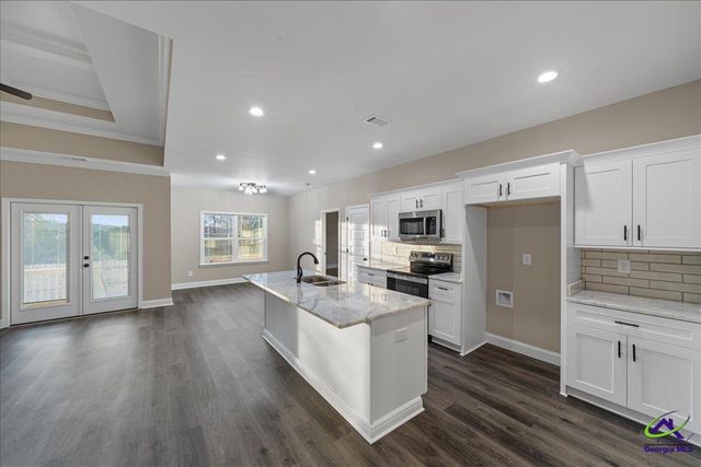202 Eric Court, Byron, GA 31008