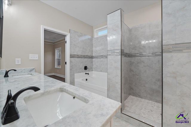 202 Eric Court, Byron, GA 31008