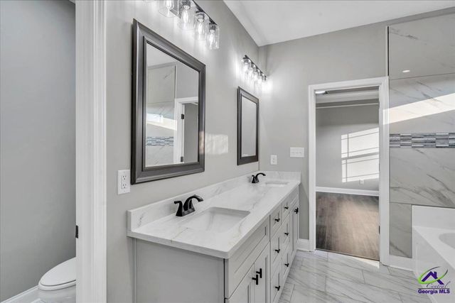 202 Eric Court, Byron, GA 31008