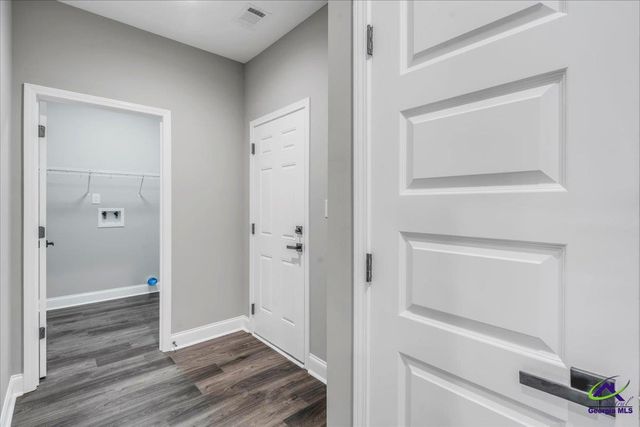 202 Eric Court, Byron, GA 31008