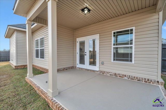 202 Eric Court, Byron, GA 31008