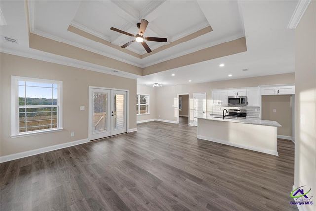 202 Eric Court, Byron, GA 31008
